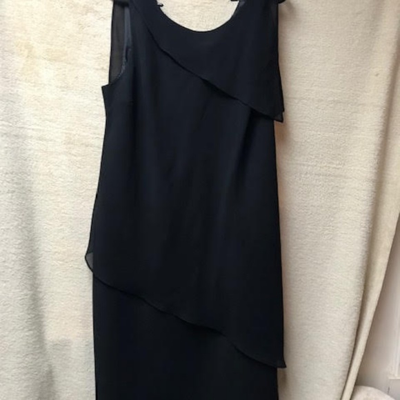 Ultra Dress NY - Picture 2 of 2